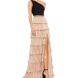 Mac Duggal
Ieena One-Shoulder Tiered A-Line Gown
